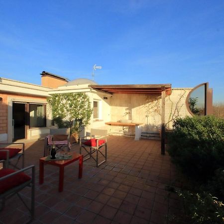 Apartamento Beautiful Loft In Ponte Milvio With Terrace Roma Exterior foto
