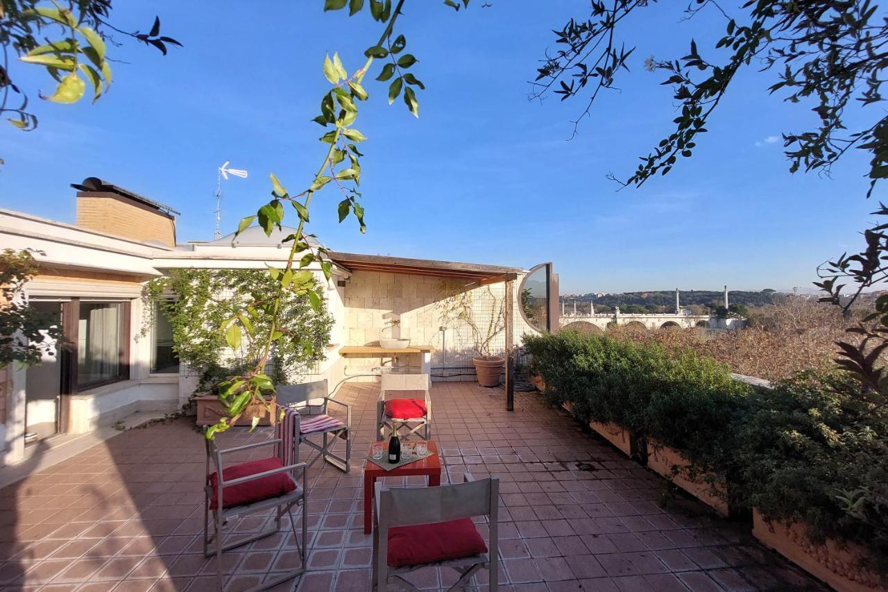 Apartamento Beautiful Loft In Ponte Milvio With Terrace Roma Exterior foto
