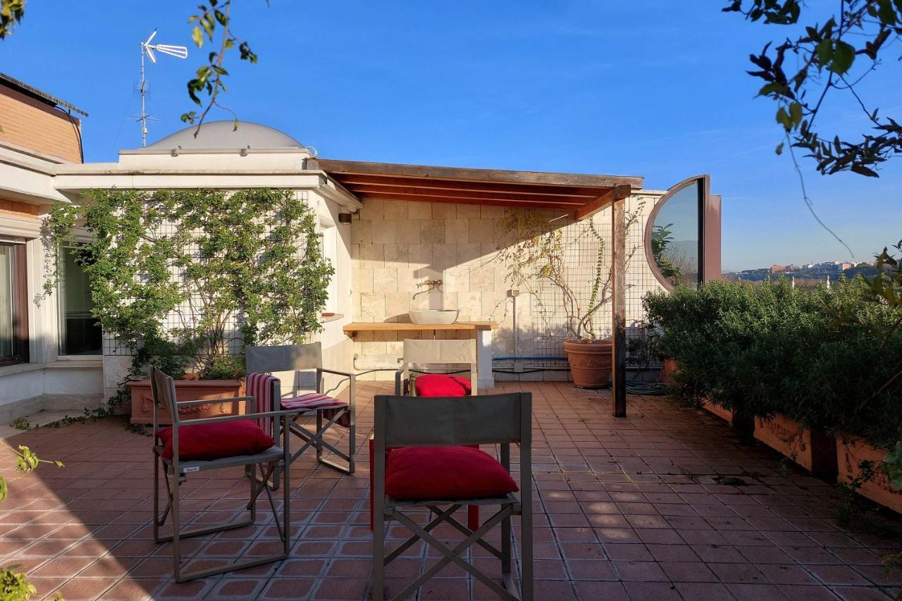 Apartamento Beautiful Loft In Ponte Milvio With Terrace Roma Exterior foto