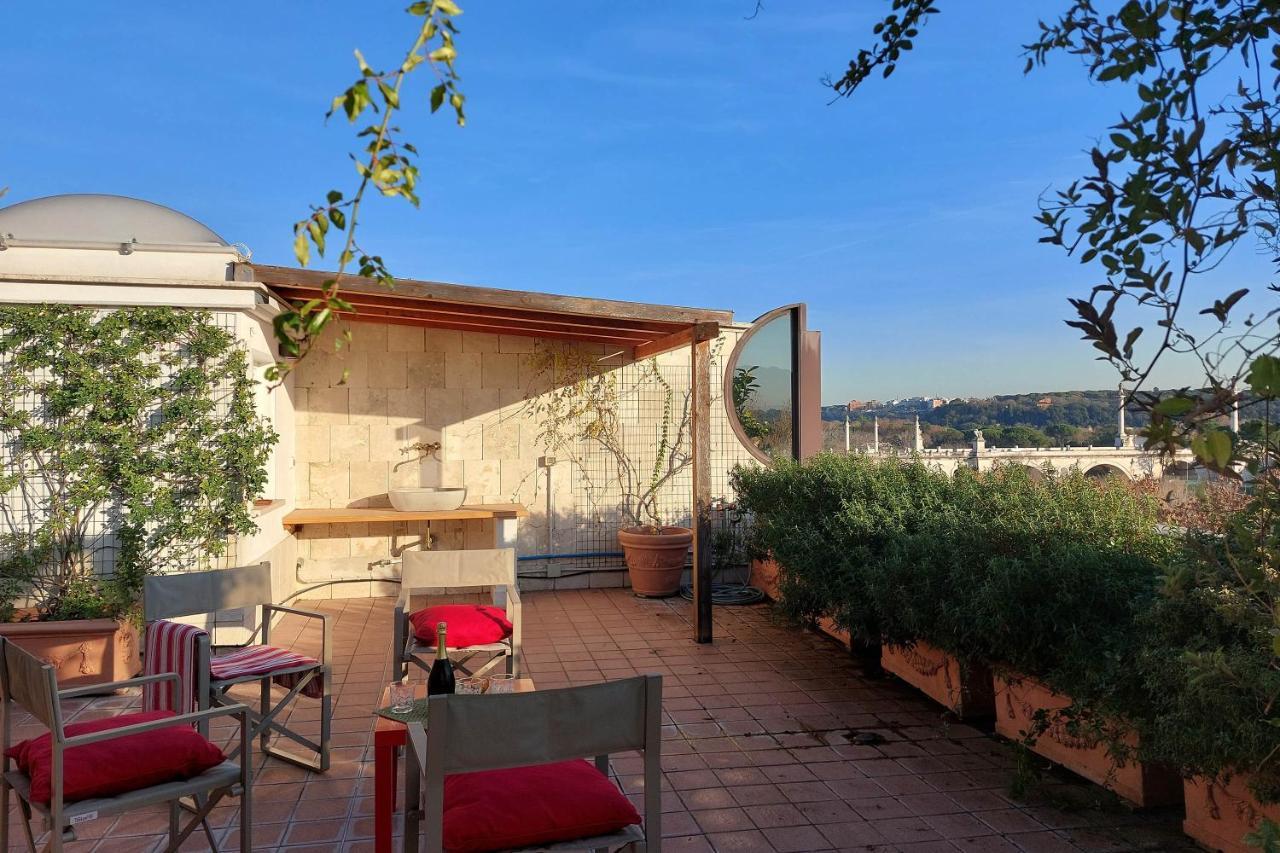 Apartamento Beautiful Loft In Ponte Milvio With Terrace Roma Exterior foto